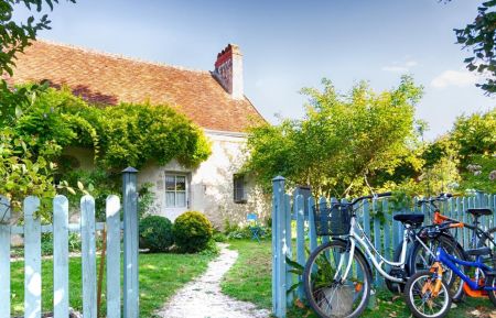 G&icirc;te n&deg;37G14921 Perrusson - Indre-et-Loire - "La Roseli&egrave;re est un cocon o&ugrave; l'on oublie le temps." / Catherine H&eacute;lin, 92 (photo du propri&eacute;taire)