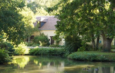 G&icirc;te n&deg;37G22891 Azay-sur-Indre - Indre-et-Loire - (photo du propri&eacute;taire)