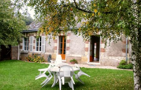 G&icirc;te n&deg;37G3022 Saint-Ouen-les-Vignes - Indre-et-Loire - photo