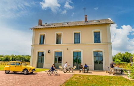G&icirc;te de groupe n&deg;37G23681 Ligr&eacute; - Indre-et-Loire - photo