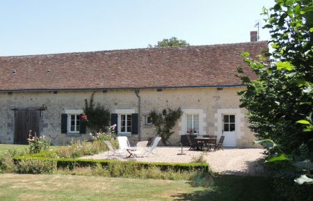 G&icirc;te n&deg;37G10471 Azay-le-Rideau - Indre-et-Loire - Les M&eacute;chin&egrave;res VUE DU JARDIN (photo du propri&eacute;taire)
