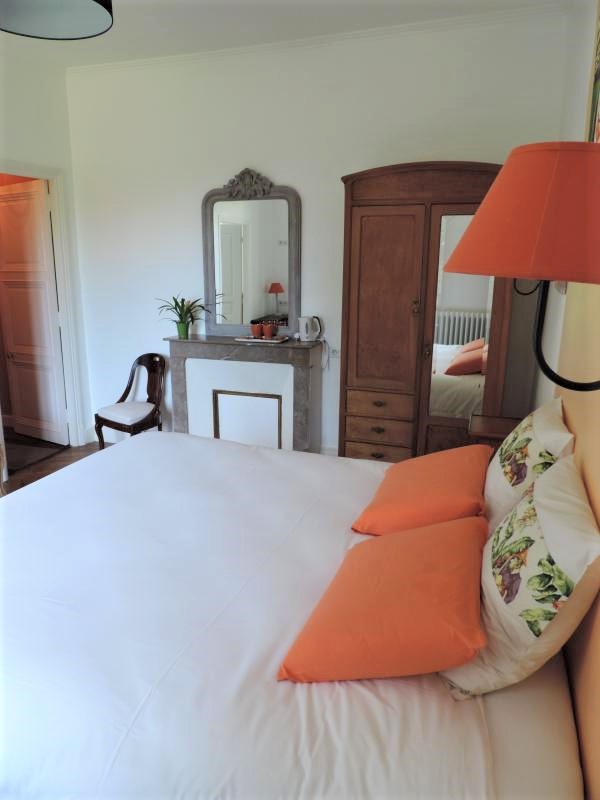 Chambre Mélodie. Literie grand confort 180x200 ou 2 lits jumeaux 90x200. photo 12