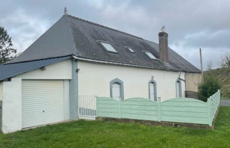G&icirc;te n&deg;37G23272 Neuill&eacute;-Pont-Pierre - Indre-et-Loire - Fa&ccedil;ade avant (photo du propri&eacute;taire)