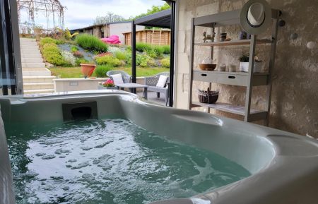 Chambre d'h&ocirc;tes n&deg;37G24542 Theneuil - Indre-et-Loire - Espace Jacuzzi