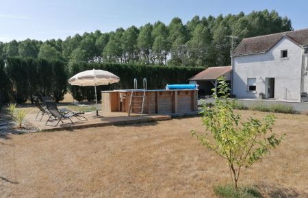 G&icirc;te n&deg;37G22771 Rilly-sur-Vienne - Indre-et-Loire - espace piscine et d&eacute;tente (photo du propri&eacute;taire)