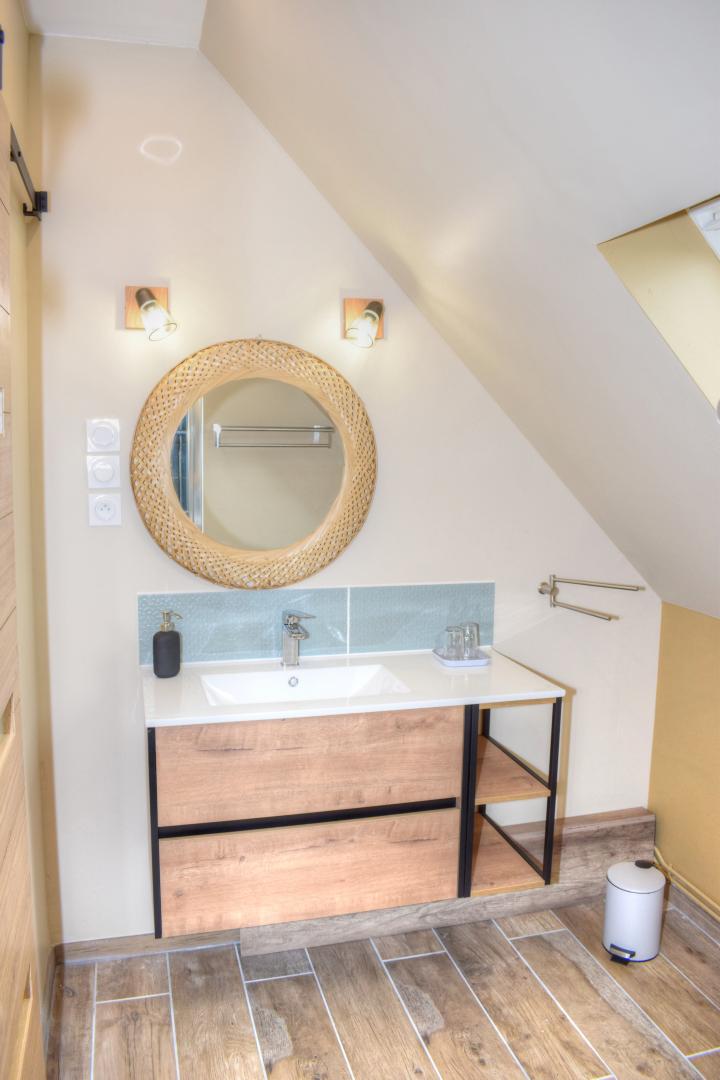 SALLE D'EAU ROSEE DU MATIN photo 40
