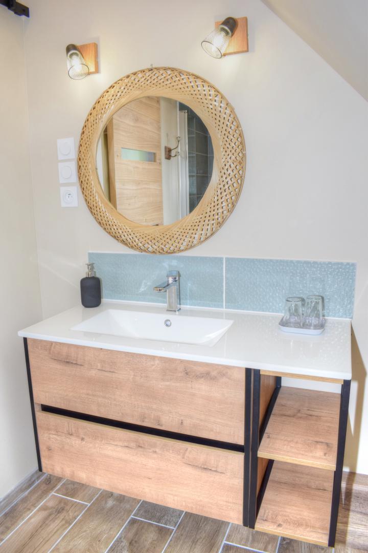 SALLE D'EAU ROSEE DU MATIN photo 43