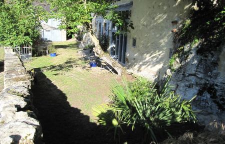 cour extérieure (photo du propriétaire) Gîte n°37G21301 Saint-Épain - Indre-et-Loire - cour extérieure (photo du propriétaire)