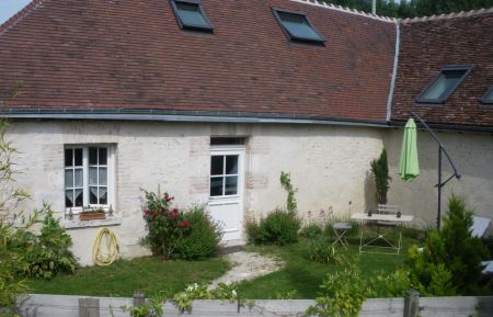 G&icirc;te n&deg;41G1084 Monteaux - Loir-et-Cher - exterieur 