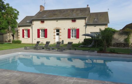 G&icirc;te n&deg;41G838 Saint-L&eacute;onard-en-Beauce - Loir-et-Cher - La maison c&ocirc;t&eacute; jardin avec piscine privative sous abri (photo des propri&eacute;taires)