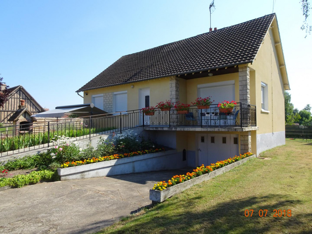 photo 0