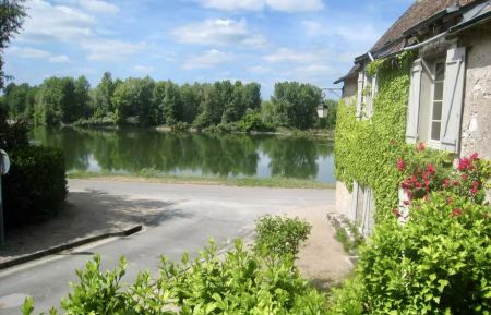 G&icirc;te n&deg;41G857 Saint-Dy&eacute;-sur-Loire - Loir-et-Cher - Vue depuis la fen&ecirc;tre du s&eacute;jour (photo du propri&eacute;taire)