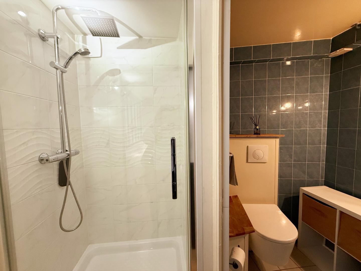 L'appartement chez B et A - La salle d'eau photo 27